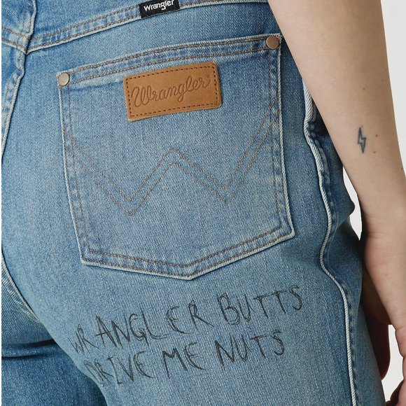 WRANGLER X FENDER WESTWARD ROCKSTAR SOUVENIR JEAN IN WORN INDIGO - Picture 9 of 9